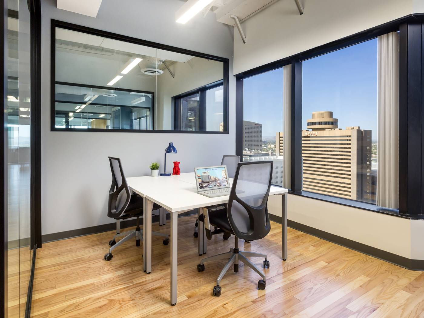 Văn phòng trọn gói Regus Toà nhà Mach, Quận Bình Thạnh, TP.HCM - Vlook.vn
