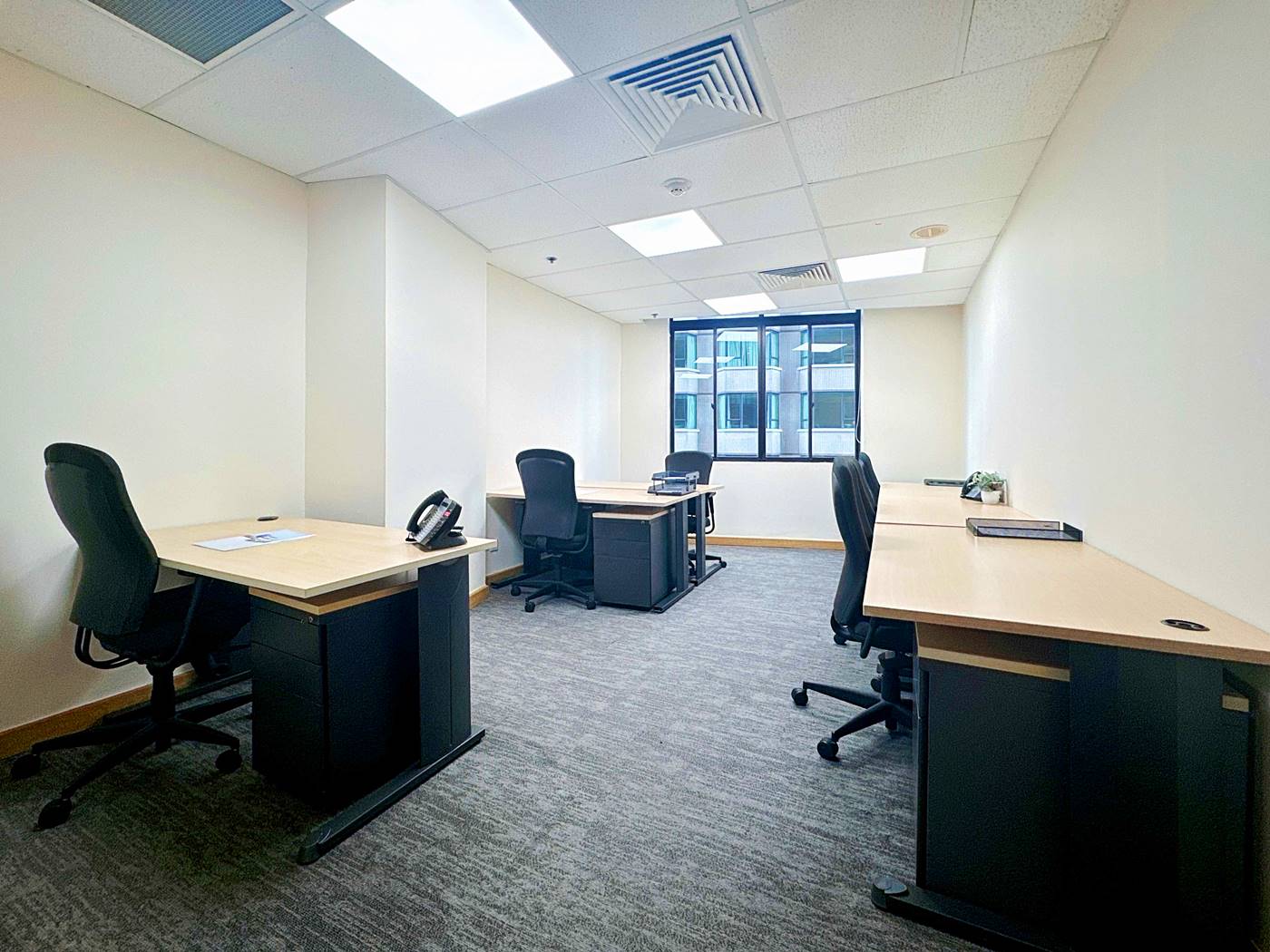 Văn phòng trọn gói Regus Mê Linh Point Tower, Quận 1, TP.HCM - Vlook.vn