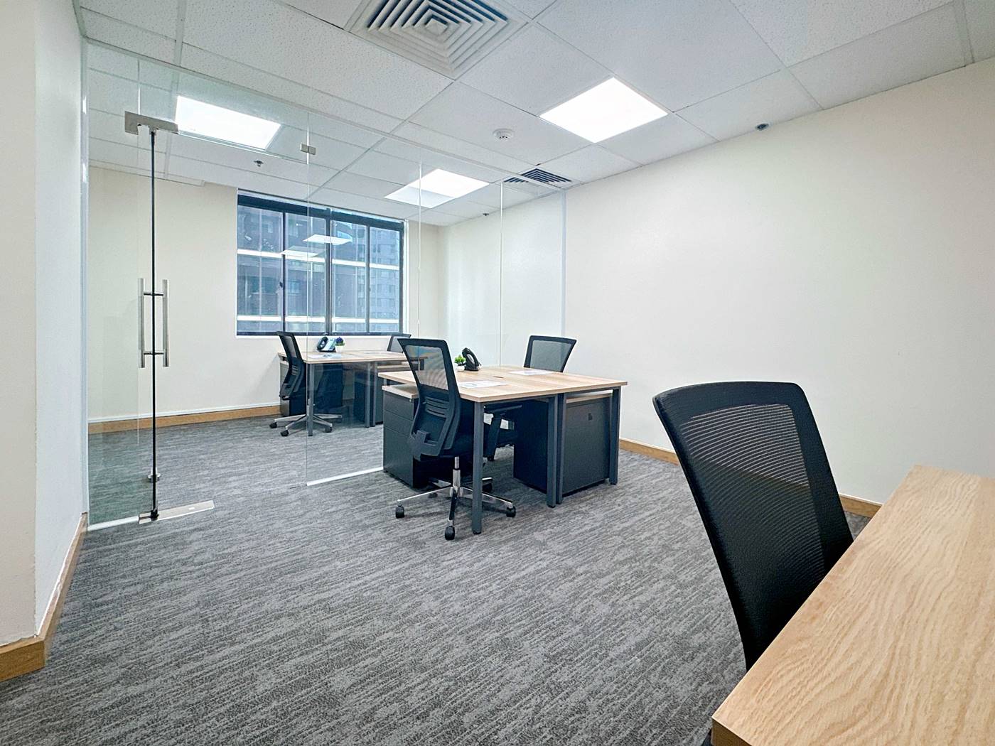 Văn phòng trọn gói Regus Mê Linh Point Tower, Quận 1, TP.HCM - Vlook.vn