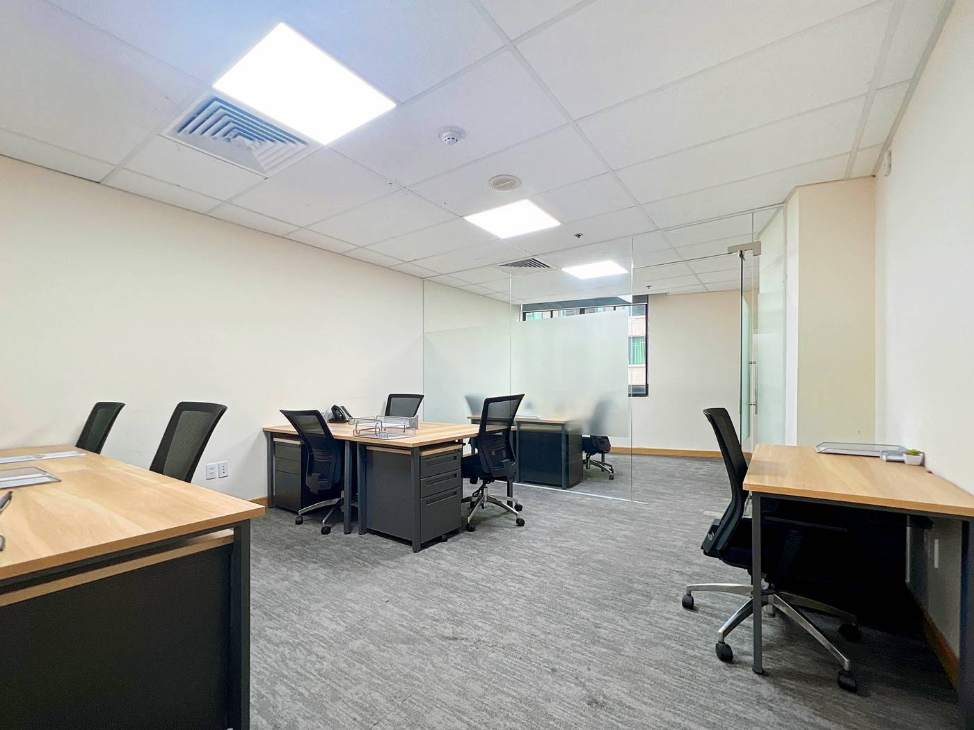 Văn phòng trọn gói Regus Mê Linh Point Tower, Quận 1, TP.HCM - Vlook.vn