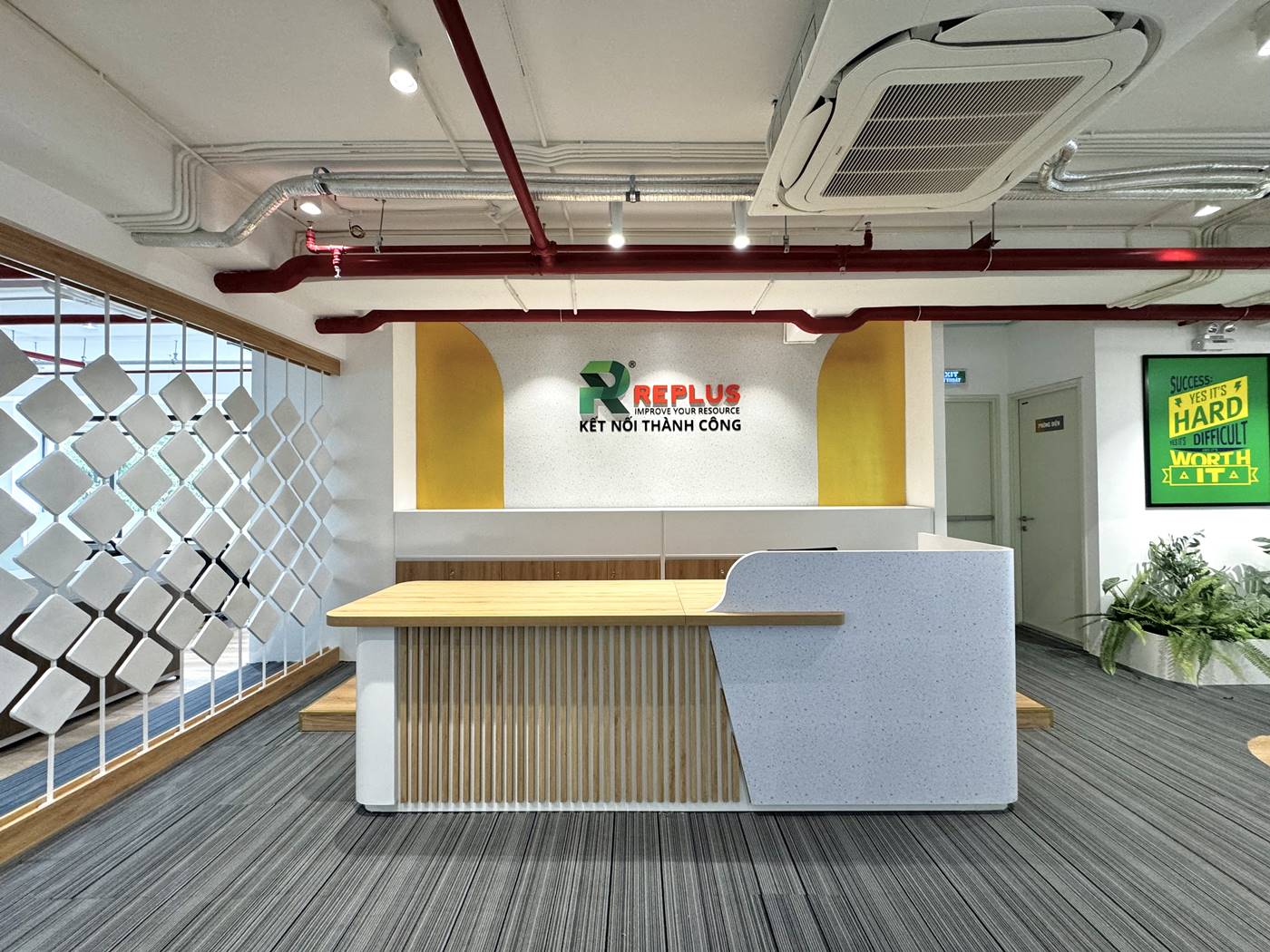 Văn phòng trọn gói Replus, CF Tower 70 Phạm Ngọc Thạch, Phường Võ Thị Sáu, Quận 3 - vlook