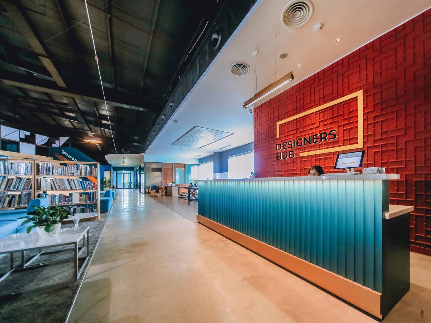 Văn phòng trọn gói Designer Hub • C-Space, 12-13 đường N1, Khu Thương Mại Nam, P. Tân Thuận Đông, Quận 7 - vlook