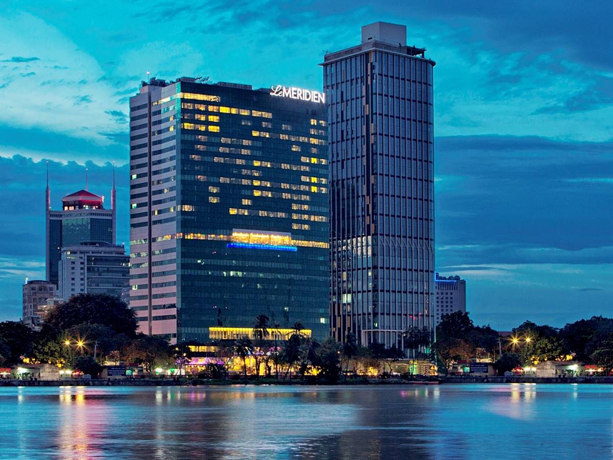 Văn phòng trọn gói UPGen • Le Meridien Saigon, 3C Tôn Đức Thắng, Phường Bến Nghé, Quận 1 - Vlook.vn