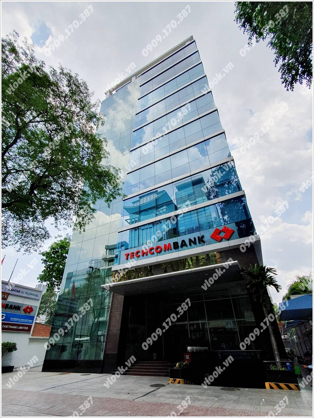 Mặt trước cao ốc cho thuê văn phòng Agrex Tower, Võ Văn Tần, Quận 3, TPHCM - vlook.vn