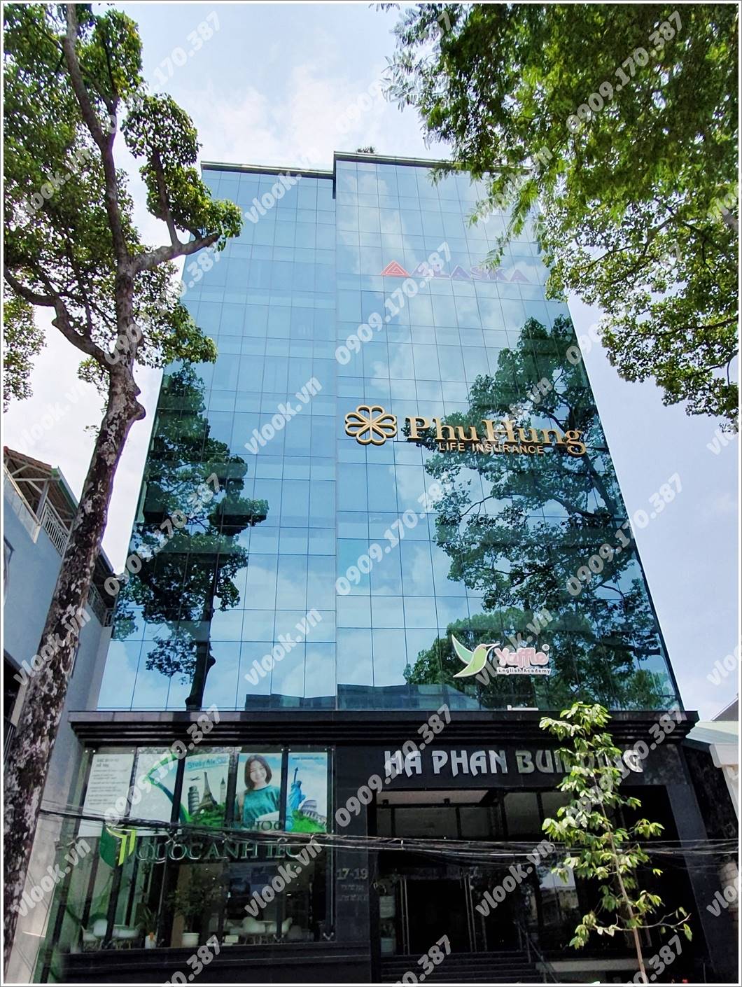 Mặt trước cao ốc cho thuê văn phòng Hà Phan Building, Cống Quỳnh, Quận 1, TPHCM - vlook.vn