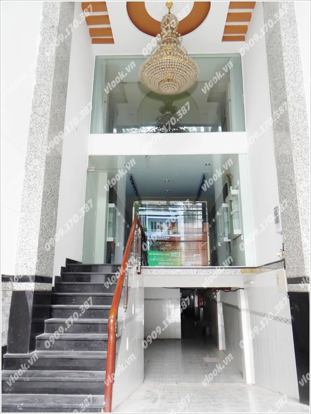 Cao ốc cho thuê văn phòng tòa nhà VI Building Trần Phú, Quận 5 - vlook.vn