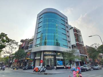 Cao ốc văn phòng cho thuê toà nhà Huỳnh Thúc Kháng Building, Quận 1 - vlook.vn
